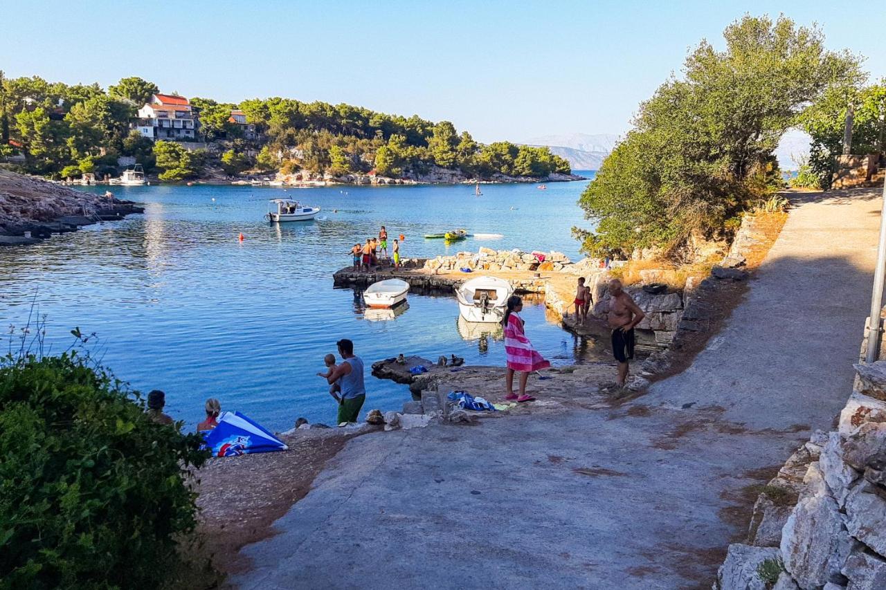 Apartments By The Sea Basina, Hvar - 11817 Vrbanj Dış mekan fotoğraf