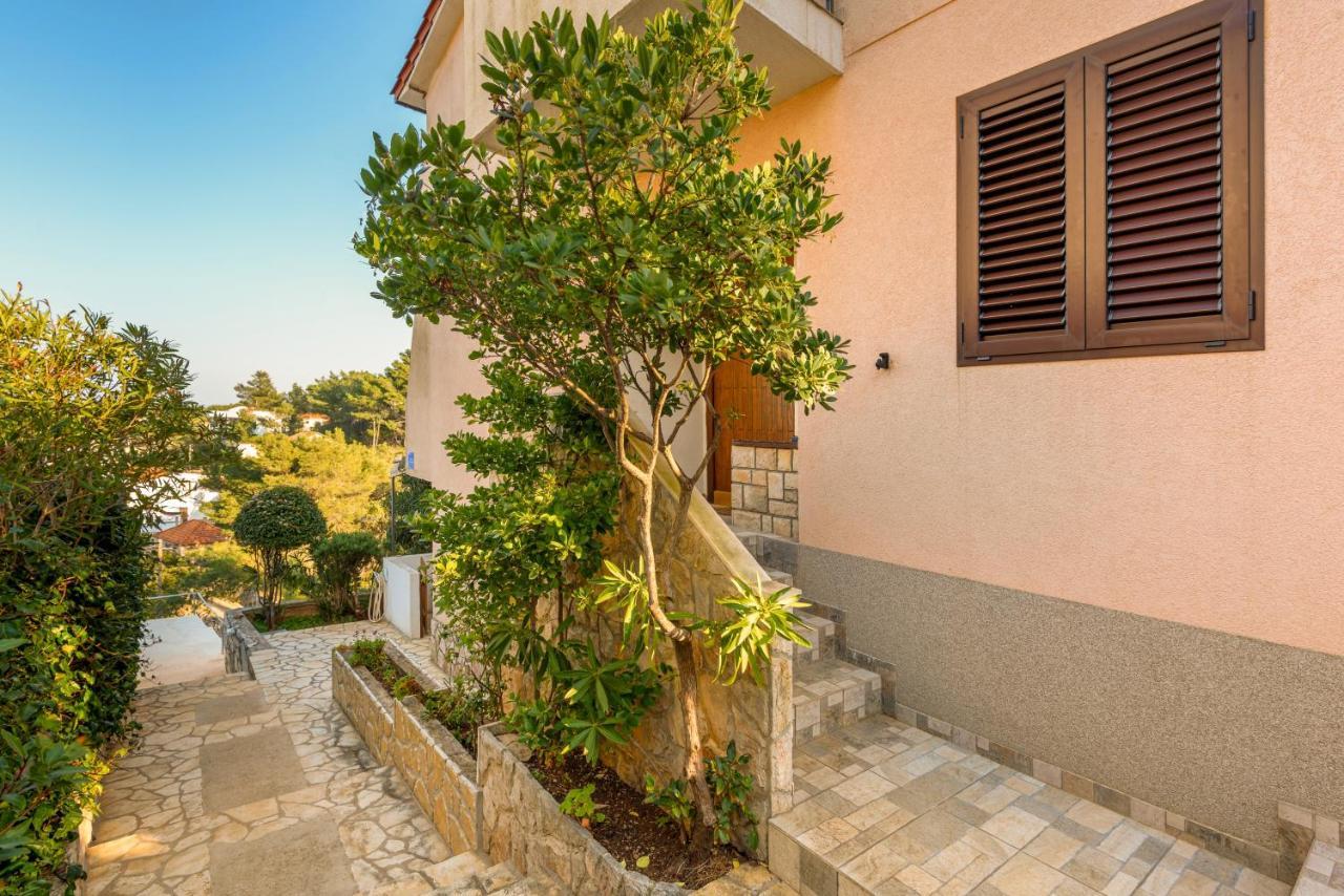 Apartments By The Sea Basina, Hvar - 11817 Vrbanj Dış mekan fotoğraf