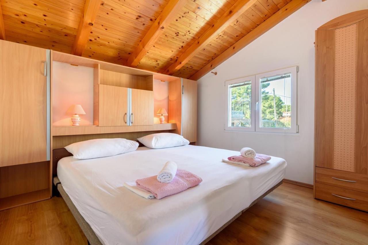 Apartments By The Sea Basina, Hvar - 11817 Vrbanj Dış mekan fotoğraf